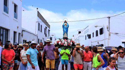 Procesión del Sagrado Corazón de María en Famara, 2025