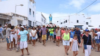 Procesión del Sagrado Corazón de María en Famara, 2025