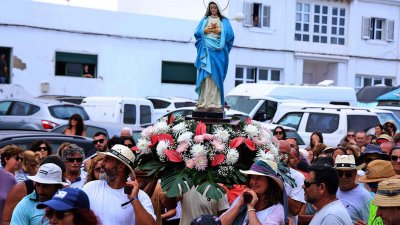 Procesión del Sagrado Corazón de María en Famara, 2025