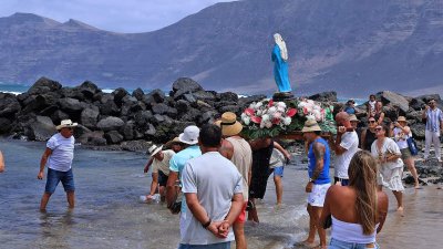 Procesión del Sagrado Corazón de María en Famara, 2025