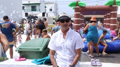 Procesión marítima y fiesta de espuma en La Lapa 2025.