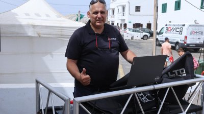 Procesión marítima y fiesta de espuma en La Lapa 2025.