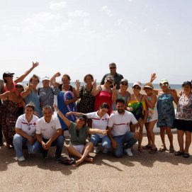 Lanzarote inicia charlas preventivas en las playas protagonizadas por las personas mayores.