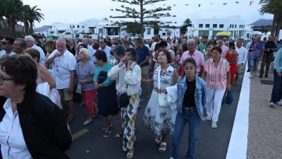 Procesión en honor a la Virgen de Los Remedios. Foto: La Voz