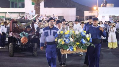 Ofrendas a la Virgen de Los Dolores. Fotos: La Voz.