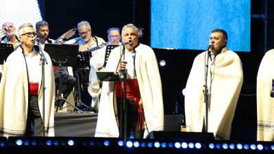 Concierto de Los Sabandeños, Olga Cerpa y Mestisay. Fotos: La Voz.