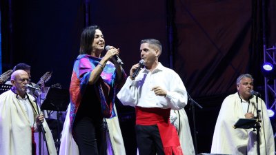 Concierto de Los Sabandeños, Olga Cerpa y Mestisay. Fotos: La Voz.