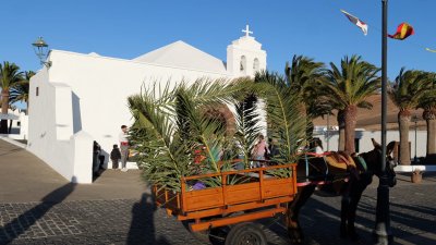 Procesión en honor a Nuestra Señora del Rosario