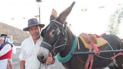 Procesión en honor a Nuestra Señora del Rosario