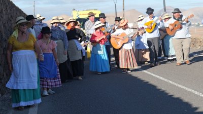 Procesión en honor a Nuestra Señora del Rosario