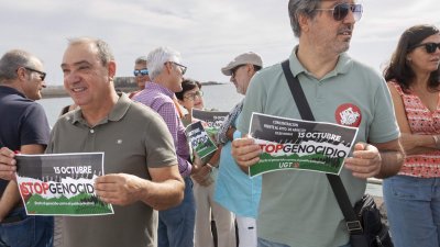 Concentración de UGT por Palestina en Lanzarote. Foto: Juan Mateos.