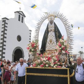 Misa a la Virgen de Los Dolores.