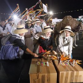 Ofrenda en la Romería de Los Dolores. 