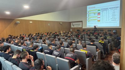 Bomberos en la APRAT Rescue 2025