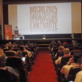Acto sobre la contaminación por plásticos, MICRO 2024, en Lanzarote.
