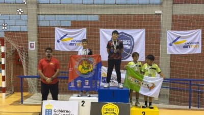Lanzarote Raqueta Club brilla en Canarias con 9 medallas