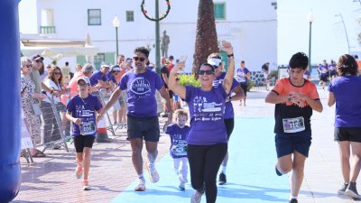 XIII Carrera Contra la Violencia de Género en Arrecife. Foto: La Voz