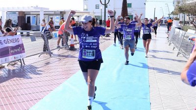 XIII Carrera Contra la Violencia de Género en Arrecife. Foto: La Voz