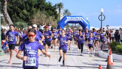 XIII Carrera Contra la Violencia de Género en Arrecife. Foto: La Voz