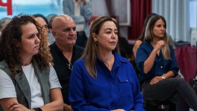 El PSOE homenajea a las víctimas de violencia machista en Lanzarote. 