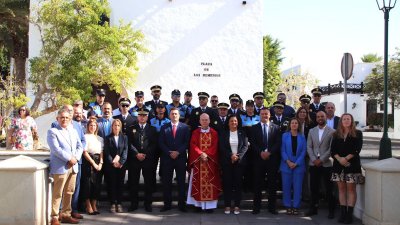 Homenaje de Yaiza a la primera policía de Lanzarote