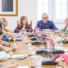 Consejera de Presidencia con los colectivos de personas con discapacidad y mayores