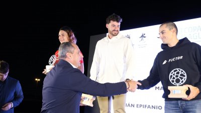 Clausura la XI Copa de Natación de Aguas Abiertas. Foto: La Voz