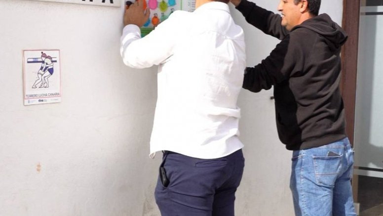 Instalación de cartelería en Tías