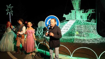 Belén y encendido de Tinajo. Fotos: La Voz.