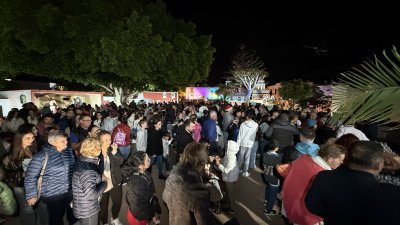 Belén y encendido de Tinajo. Fotos: La Voz.
