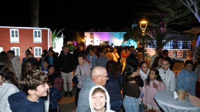 Belén y encendido de Tinajo. Fotos: La Voz.