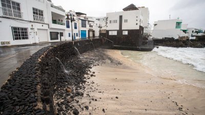 Lluvia en Punta Mujeres (Haría). Foto: Andrea Domínguez.