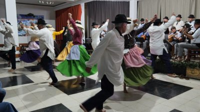Los Campesinos en la Democracia en Navidad, 2025