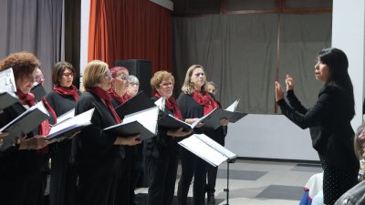 Concierto de Navidad en la Sociedad Democracia.