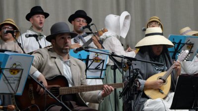 Concierto de Navidad en la Sociedad Democracia.