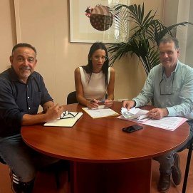 Reunión de Víctor Robayna con el Consorcio del Agua.
