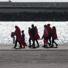 Llegada de menores migrantes a Puerto Naos. Foto: Juan Mateos