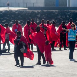 Llegada de migrantes a Puerto Naos. Foto. Juan Mateos