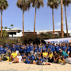 Voluntarios que participaron en la limpieza en Playa Blanca
