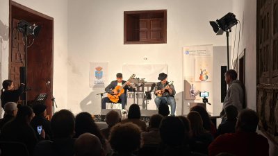 Presentación de dos libros en la Casa del Museo del Timple 