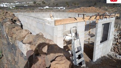 Viviendas sancionadas por construcciones en suelo rústico o protegido. Fotos: Cabildo de Lanzarote.