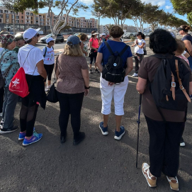 Caminata por Arrecife para fomentar hábitos saludables