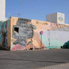 Plaza de El Almacén donde se celebra la exposición. Foto: Juan Mateos
