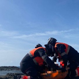 Rescatan a un hombre accidentado en Los Charcones