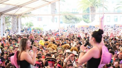 Carnaval San Bartolomé 2026 el grupo Nueva Línea hizo bailar a miles de participantes 