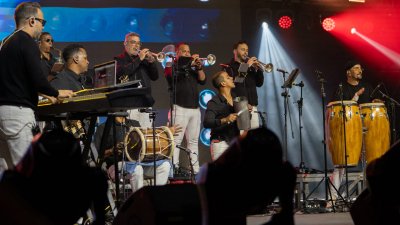 Nueva Línea y Miriam Cruz en Arrecife