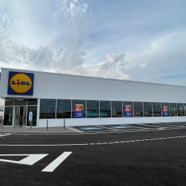 Exterior del Lidl de Playa Blanca. 