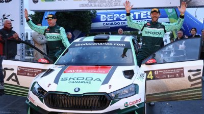 Alexey Lukyanyuk "vuela" con el Skoda en Lanzarote y gana su primer rallye del CCRA
