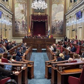 Parlamento de Canarias en una sesión ordinaria el pasado 10 de diciembre de 2024. Foto: Parcan.