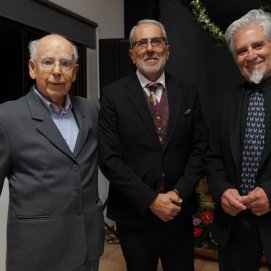 Cesar Manrique, a titulo póstumo, y Nicolás Martín, 'Buches de Oro' de la Parranda Marinera